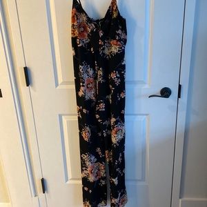 Floral jumpsuit with tie in front